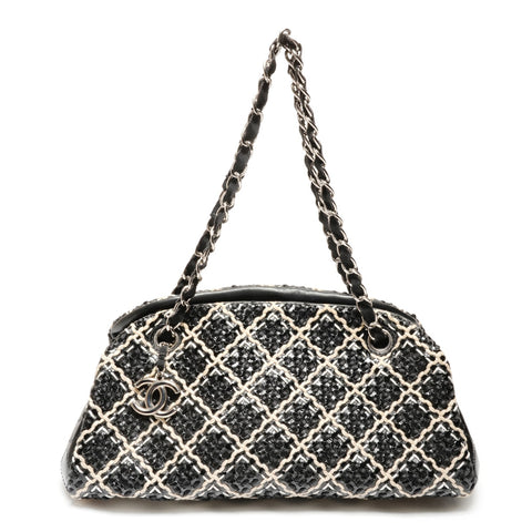 CHANEL No. 14 2010-2011 Mademoiselle 格纹单肩包 黑色 WS26391