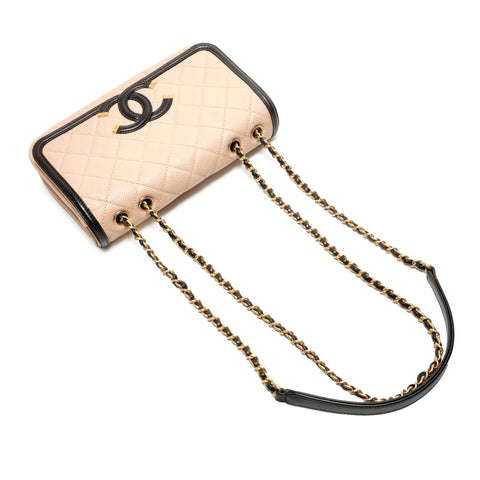 CHANEL No. 24 2017-2018 CC Filigree Caviar Skin Two-tone Shoulder Bag beige WS26396