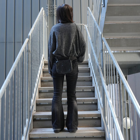 YVES SAINT LAURENT Niki Baby Chain Silver Metal Shoulder Bag black WS26453