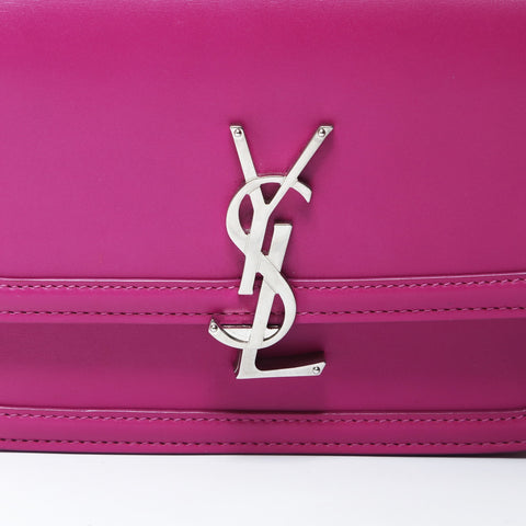 YVES SAINT LAURENT Solferino 小号挎包带 YSL 徽标金属银色单肩包粉色 WS26509