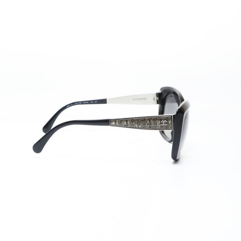 CHANEL Gradation Lens Quilting Motif COCO Mark sunglasses black WS26535