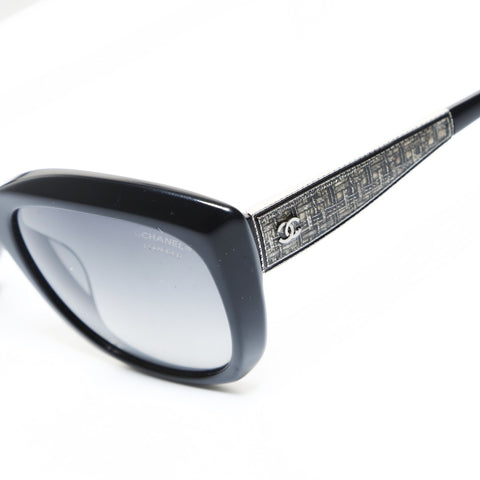 CHANEL Gradation Lens Quilting Motif COCO Mark sunglasses black WS26535