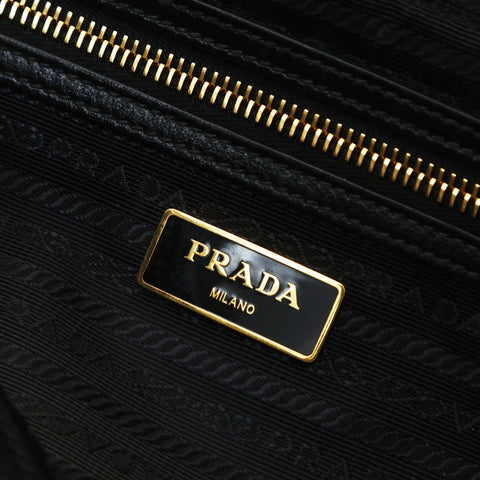 PRADA Logo-embossed camera bag Shoulder Bag black WS26601
