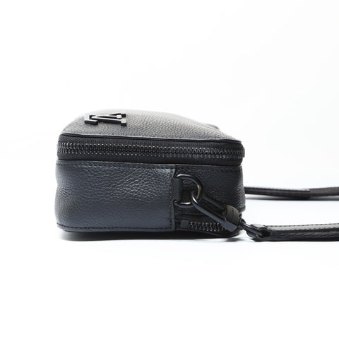 LOUIS VUITTON alpha wearable wallet Shoulder Bag black WS26609