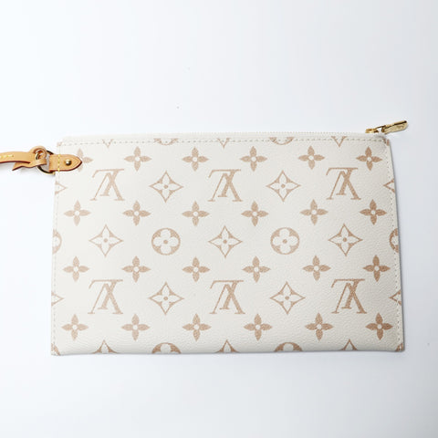 LOUIS VUITTON Monogram Atlantis GM Handbag white WS26615