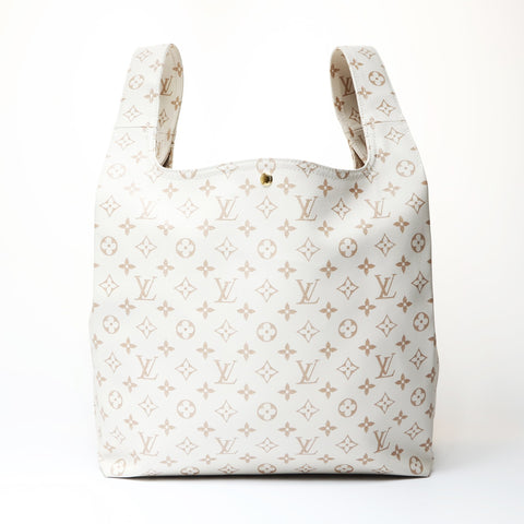LOUIS VUITTON Monogram Atlantis GM Handbag white WS26615
