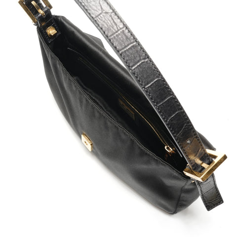 FENDI Satin Mamma Bucket mit Perlen Umhängetasche schwarz WS26709
