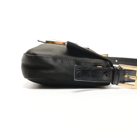 FENDI Satin Mamma Bucket mit Perlen Umhängetasche schwarz WS26709