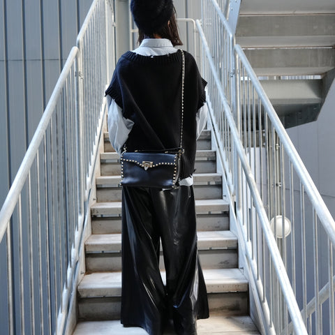 Studded leather Shoulder Bag black WS26735