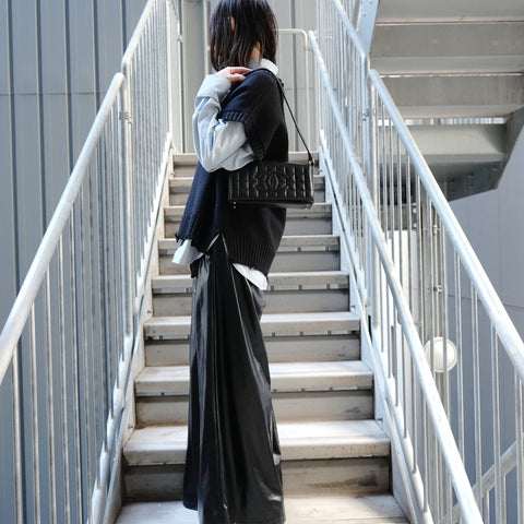 CHANEL No. 6 2000-2002 Chocolate Bar COCO Mark Lambskin Shoulder Bag black WS26744