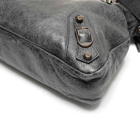 BALENCIAGA The First Leder 2-Wege-Schultertasche mit Spiegel grau WS26746