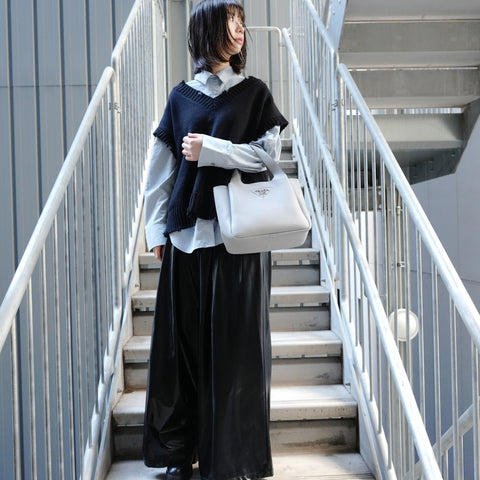 PRADA Vitello Dino Soft Leather Handbag gray WS26747