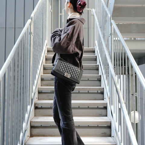 CHANEL Caviar Skin Boy Chanel 25 Matelasse Gunmetal Chain 26 Series 2018-2019 Shoulder Bag black WS26855