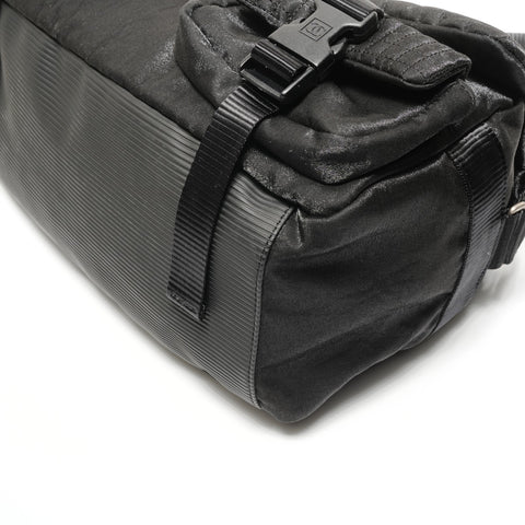 CHANEL Sport Line Nylon Chocobar Messenger Bag with Pocket, 10 Series, 2005-2006 Shoulder Bag black WS26862