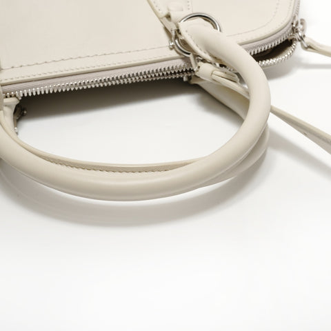 MAison Margiela Leather 5AC Medium Shoulder Bag white WS26863