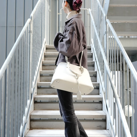 MAison Margiela Leather 5AC Medium Shoulder Bag white WS26863