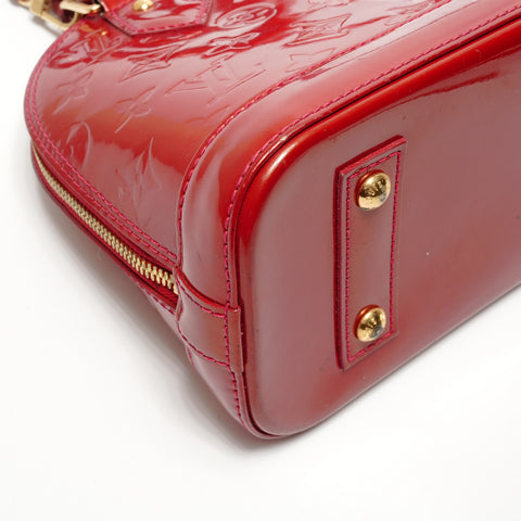 LOUIS VUITTON Alma BB Patent Leather PVC Vernis Shoulder Bag Red WS26876