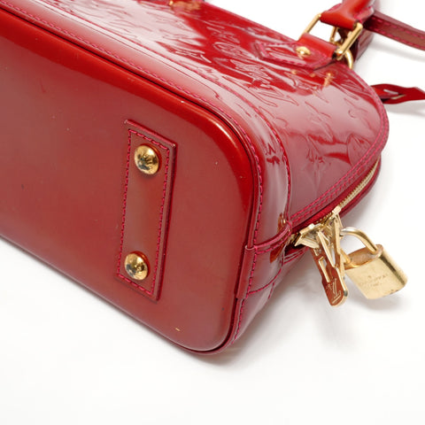 LOUIS VUITTON Alma BB Patent Leather PVC Vernis Shoulder Bag Red WS26876