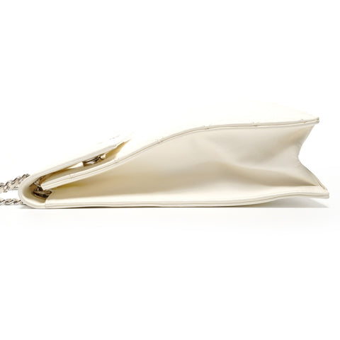 CHANEL 19th series 2014 logo ChainShoulder Shoulder Bag white WS26892