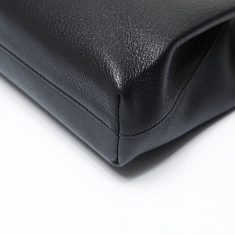 CELINE Triomphe Newspaper Chain Shoulder Bag black WS26923