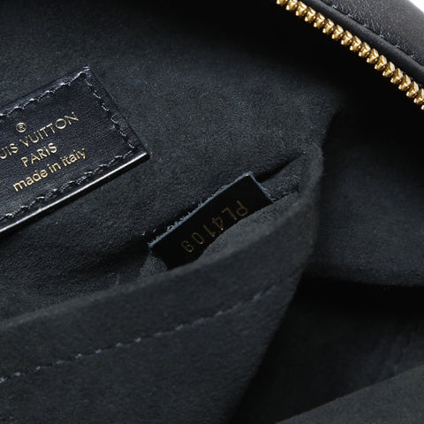 LOUIS VUITTON Vernis Boite Chapeau Monogram Shoulder Bag black WS26956