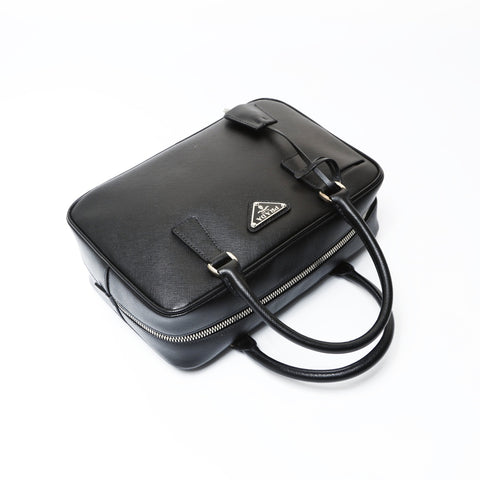 PRADA Saffiano handbag with triangle logo in Metal Silver Handbag black WS26958