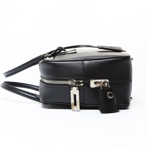 PRADA Saffiano handbag with triangle logo in Metal Silver Handbag black WS26958