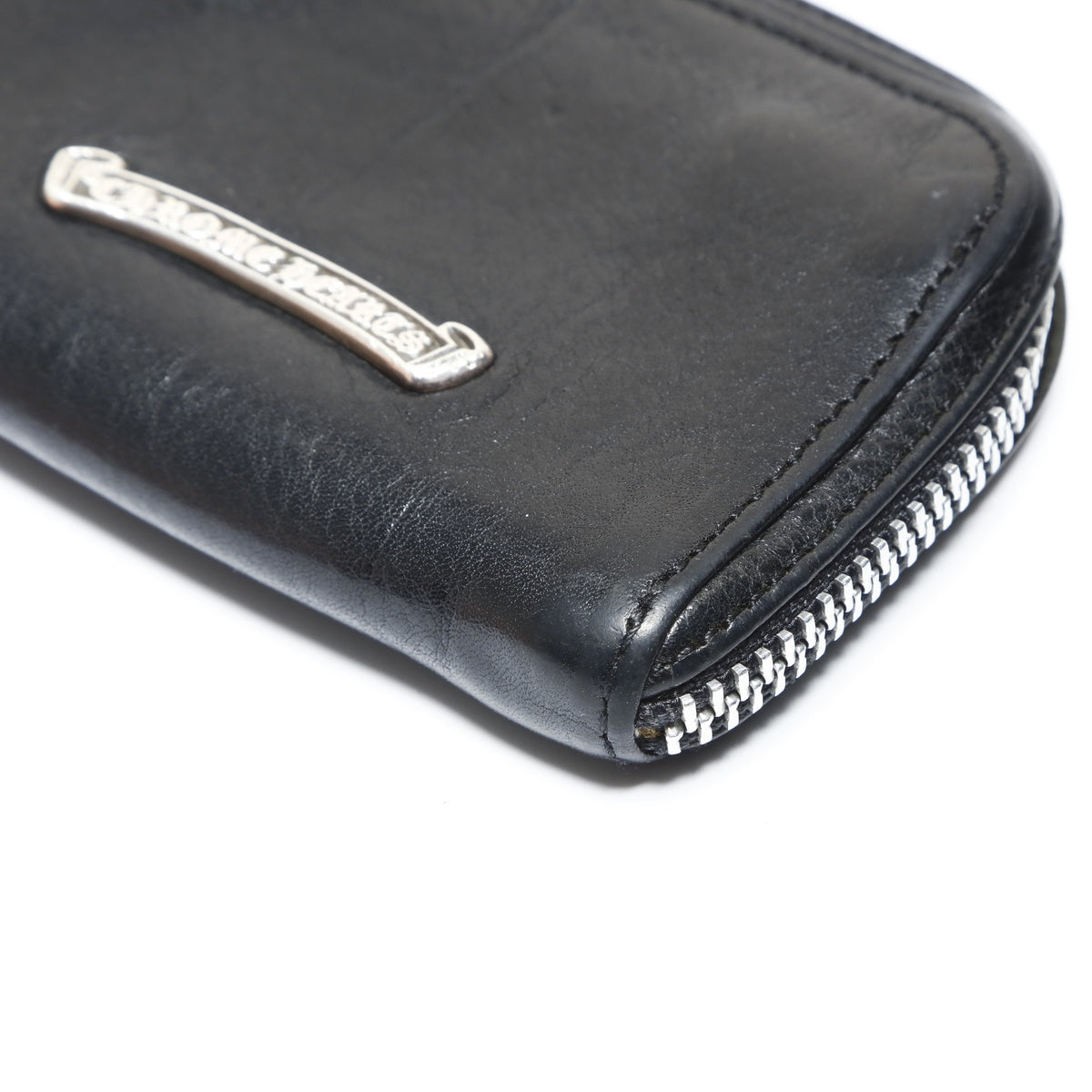 CHROME HEARTS Leather Scroll Logo Dagger Round Zip Coin Case Coin