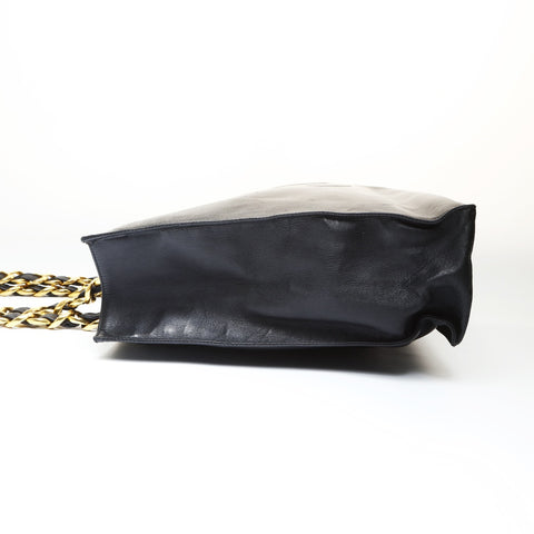CHANEL BigCoco Chain Tote Bag in lambskin Tote Bag black WS26974