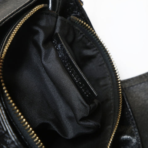 FENDI Logo studs Shoulder Bag black WS27015