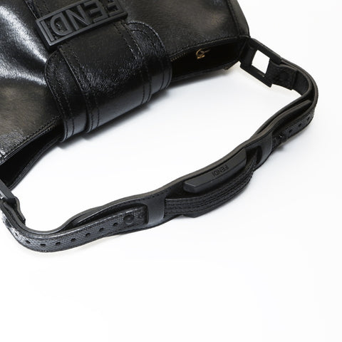 FENDI Logo studs Shoulder Bag black WS27015