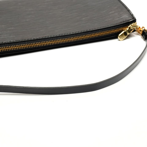 LOUIS VUITTON 1999 Epi Accessoires Pochette Handbag black WS27112