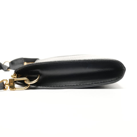 LOUIS VUITTON 1999 Epi Accessoires Pochette Handbag black WS27112