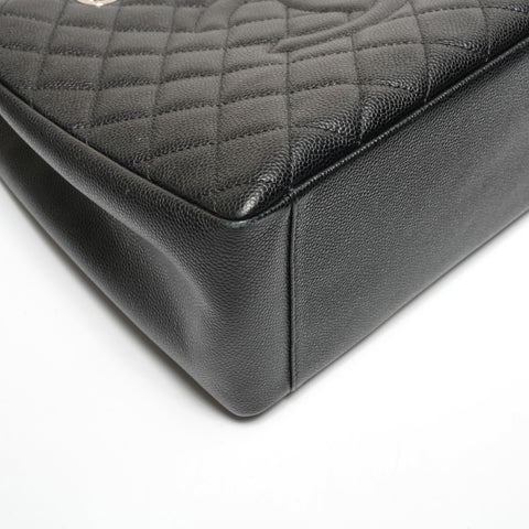 CHANEL Large COCO Mark GST Matelass Caviar Tote, Series 19 Tote Bag black WS27114