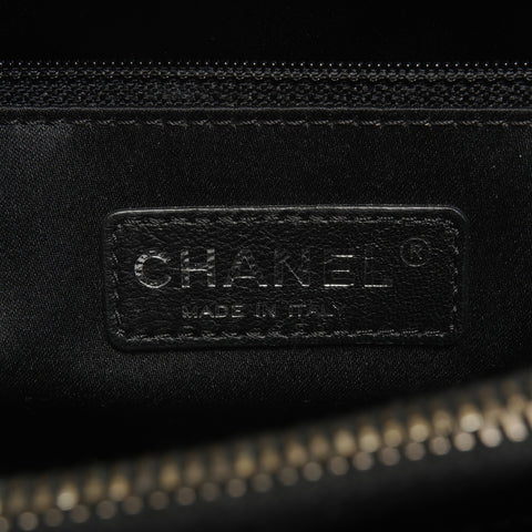 CHANEL Large COCO Mark GST Matelass Caviar Tote, Series 19 Tote Bag black WS27114
