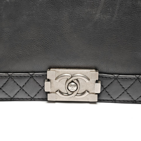 CHANEL No. 18 Boy Chanel Gunmetal Chain 2013-2015 Shoulder Bag black WS27137