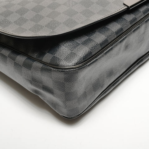 LOUIS VUITTON 2010 Damier Graphite Daniel GM Shoulder Bag black WS27287