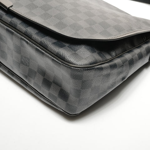 LOUIS VUITTON 2010 Damier Graphite Daniel GM Shoulder Bag black WS27287