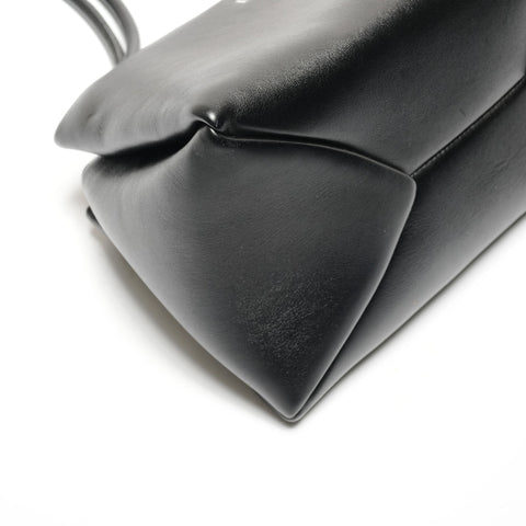 PRADA leather logo Shoulder Bag black WS27323