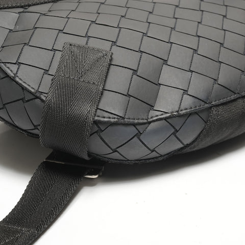 BOTTEGAVENETA INTRECCIATO Rubber Body Bag Shoulder Bag black WS27338