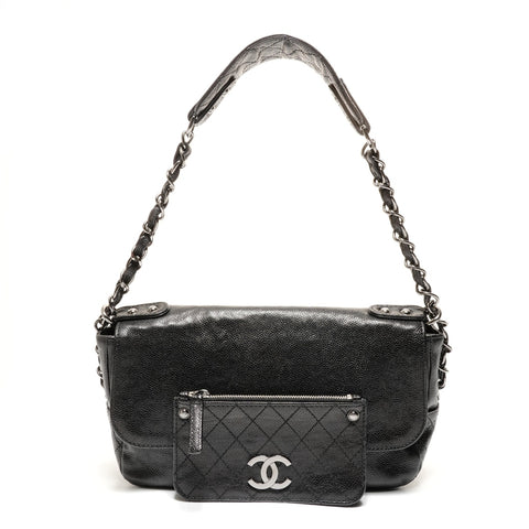 CHANEL No. 11 2006-2008 Caviar Skin Pocket in the City Shoulder Bag black WS27393
