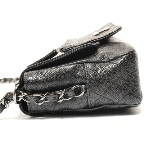 CHANEL No. 11 2006-2008 Caviar Skin Pocket in the City Shoulder Bag black WS27393