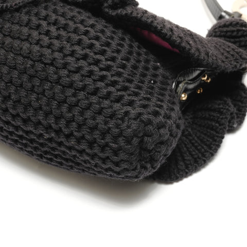 FENDI Knitted ruffle wool with logo charm Shoulder Bag black WS27394