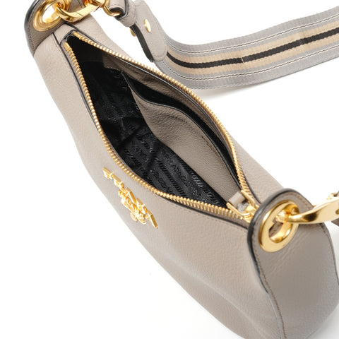 PRADA Vitello Phoenix Shoulder Bag beige WS27403