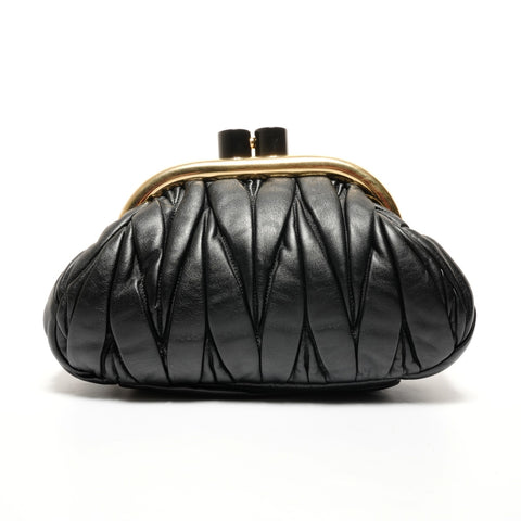 Miu Miu Matrasse Shoulder Bag Shoulder Bag black WS27426