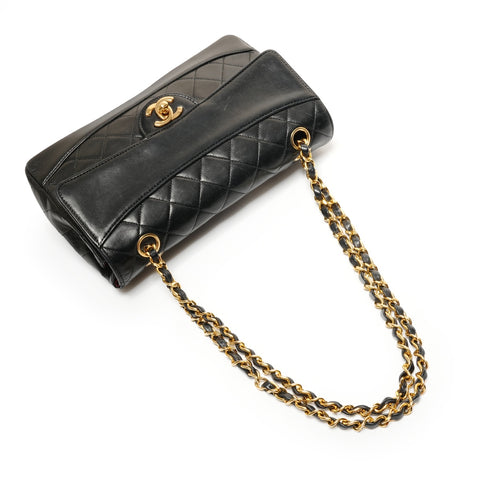 CHANEL Chain with matrasse pouch Shoulder Bag black WS27442