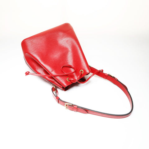 LOUIS VUITTON 1996 Epi Petit Noe Black Shoulder Bag Red WS27502