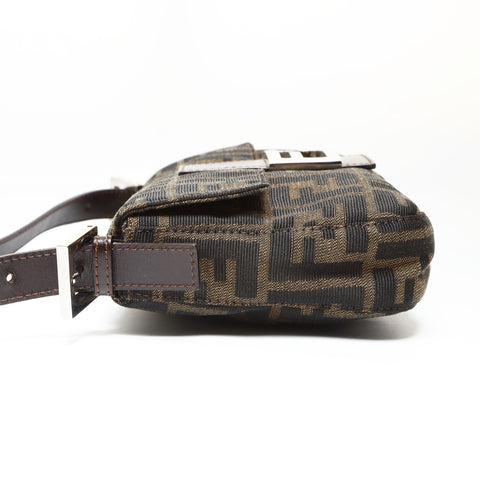 FENDI Zucca Mama Umhängetasche Braun WS27533
