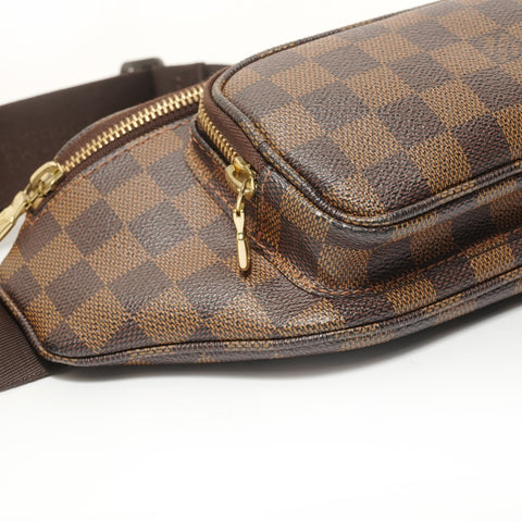 LOUIS VUITTON Damier Bumbag Melville, made in 2006. Waist bag Brown WS27549