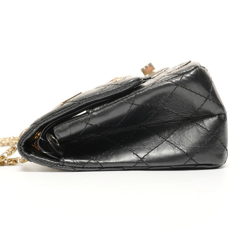 CHANEL Item No. 22, 2016-2017, 2.55 yen, Reissue Matelass Lucky Charm Shoulder Bag black WS27571